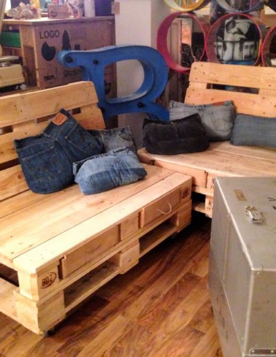 raum.StREBEN Fürth | Upcycling & Industrial Style